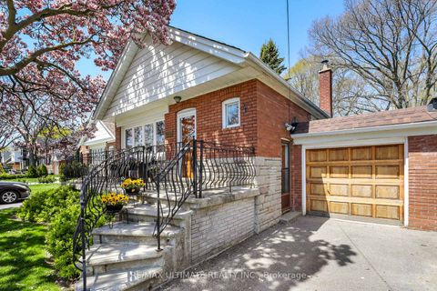 Photo 22 at 220 Parkview Hill Crescent, Parkview, Toronto