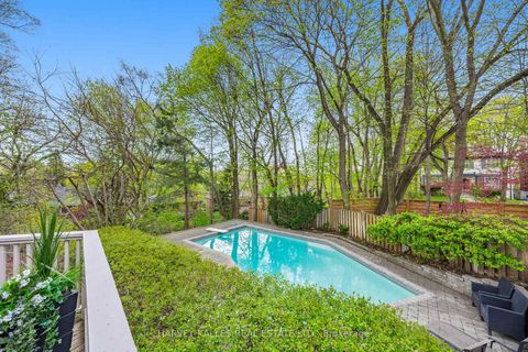 Photo 27 at 141 Old Forest Hill Road, Forest Hill North, Toronto