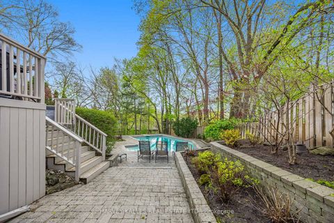 Photo 29 at 141 Old Forest Hill Road, Forest Hill North, Toronto