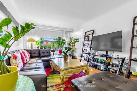 Photo 6 at 5 Thwaite Avenue, Jane Heights, Toronto