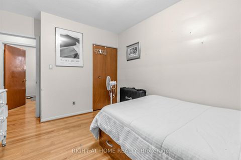 Photo 14 at 5 Thwaite Avenue, Jane Heights, Toronto