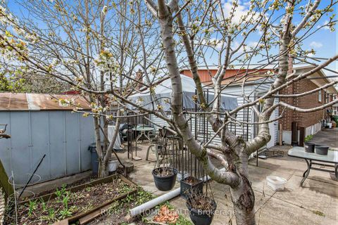 Photo 32 at 5 Thwaite Avenue, Jane Heights, Toronto