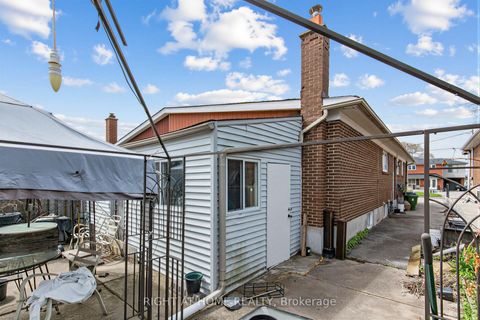 Photo 33 at 5 Thwaite Avenue, Jane Heights, Toronto