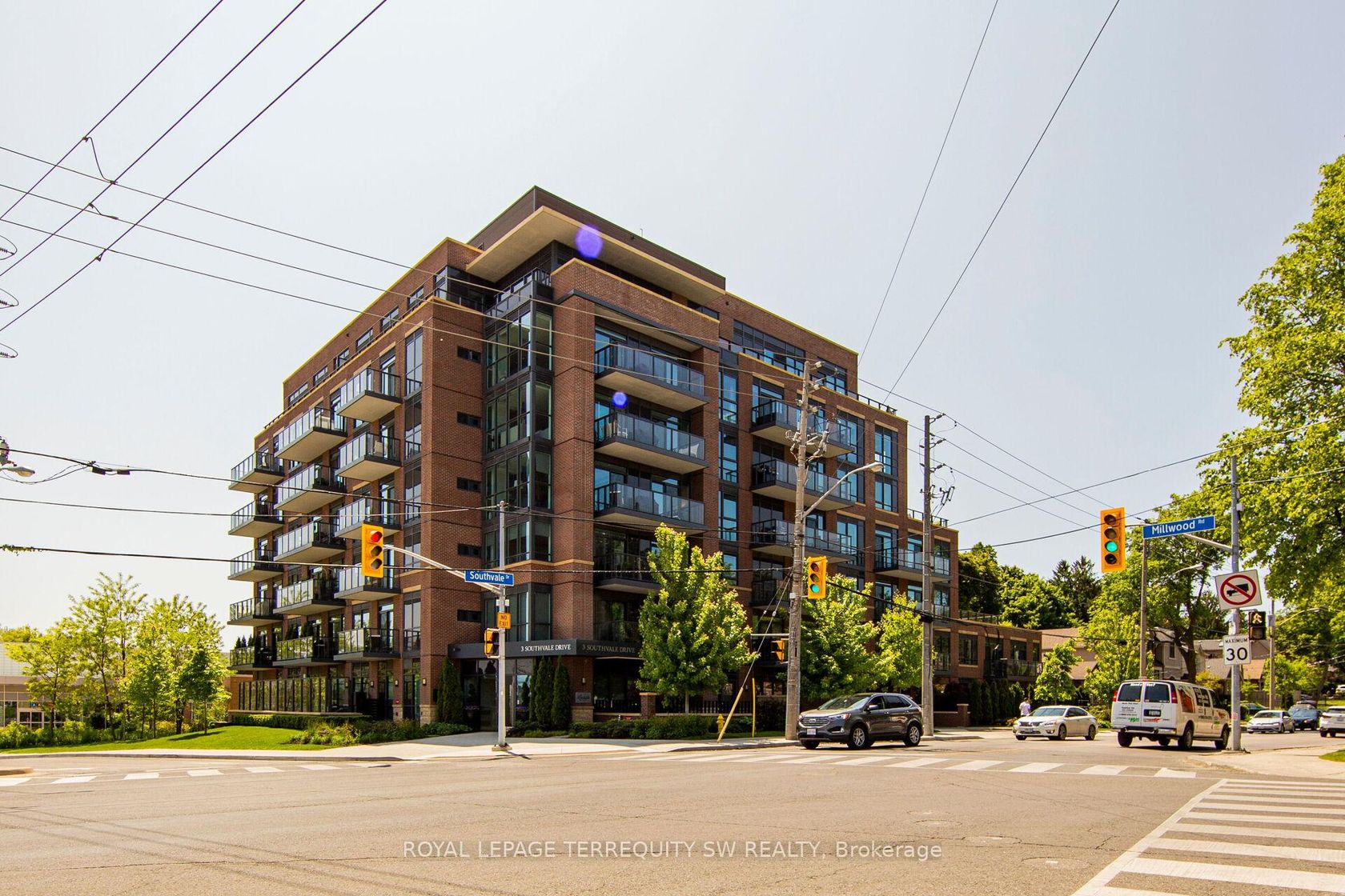 605 - 3 Southvale Drive, Leaside, Toronto photo number 2