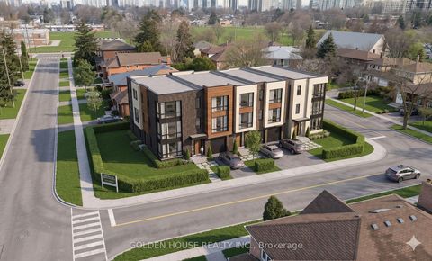 Photo 1 at 260 Moore Park Avenue, Newtonbrook West, Toronto