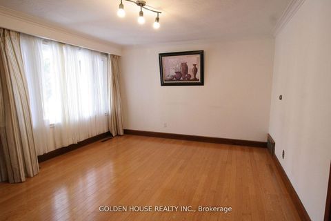 Photo 6 at 260 Moore Park Avenue, Newtonbrook West, Toronto