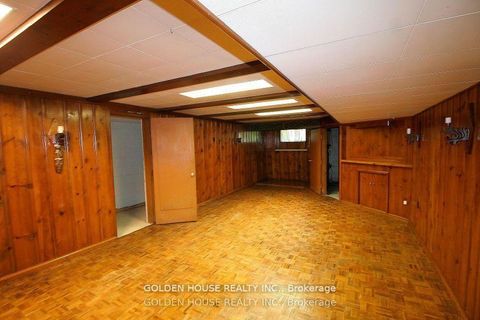Photo 14 at 260 Moore Park Avenue, Newtonbrook West, Toronto