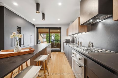 Photo 7 at 87 Mackay Avenue, Davenport, Toronto