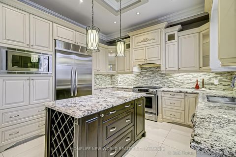 Photo 13 at 29 Threadneedle Crescent, Hillcrest Village, Toronto