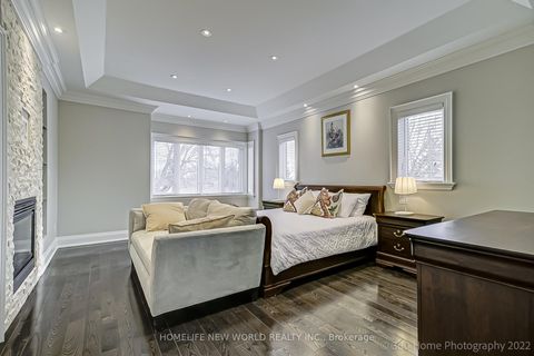 Photo 21 at 29 Threadneedle Crescent, Hillcrest Village, Toronto