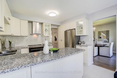 Photo 13 at 20 Lippincott Court, North Richvale, Richmond Hill
