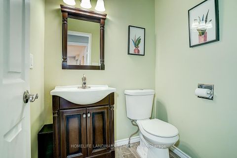 Photo 19 at 20 Lippincott Court, North Richvale, Richmond Hill