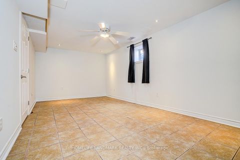 Photo 36 at 20 Lippincott Court, North Richvale, Richmond Hill