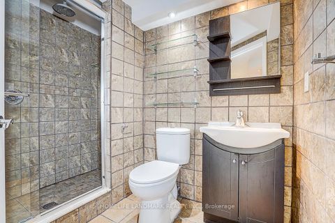 Photo 38 at 20 Lippincott Court, North Richvale, Richmond Hill