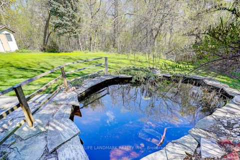 Photo 44 at 20 Lippincott Court, North Richvale, Richmond Hill