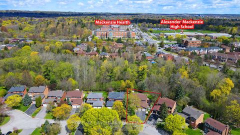 Photo 48 at 20 Lippincott Court, North Richvale, Richmond Hill