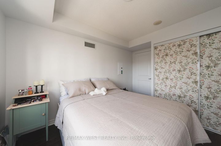 Photo 10 at 524 - 27 Rean Drive, Bayview Village, Toronto