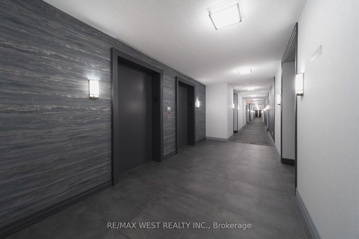 Photo 16 at 524 - 27 Rean Drive, Bayview Village, Toronto