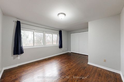 Photo 5 at 62 - 441 Military Trail, Morningside, Toronto