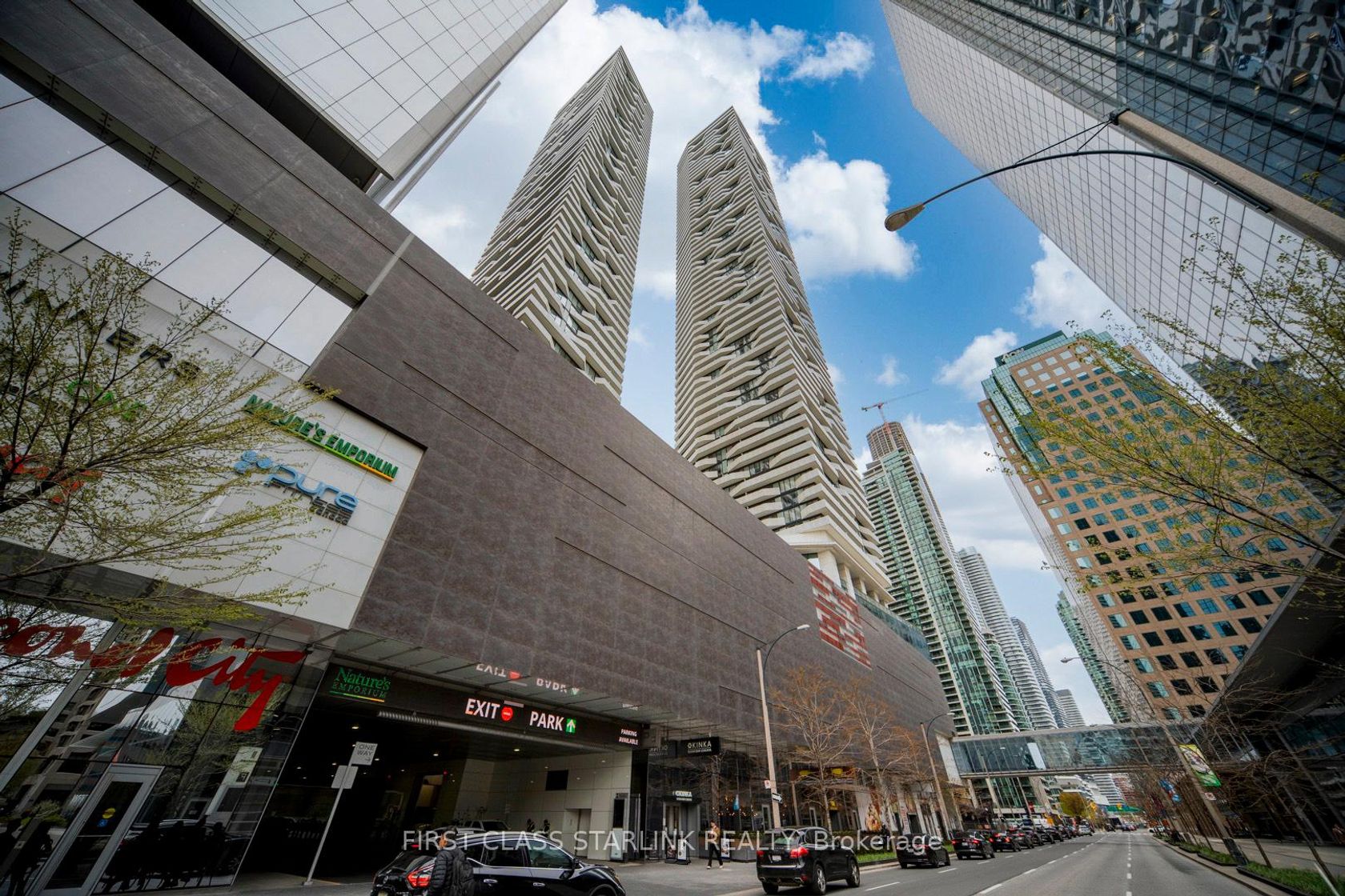 2801 - 100 Harbour Street, Waterfront Communities C1, Toronto photo number 2