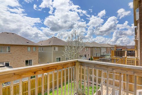 Photo 17 at 29 Mansard Drive, Jefferson, Richmond Hill