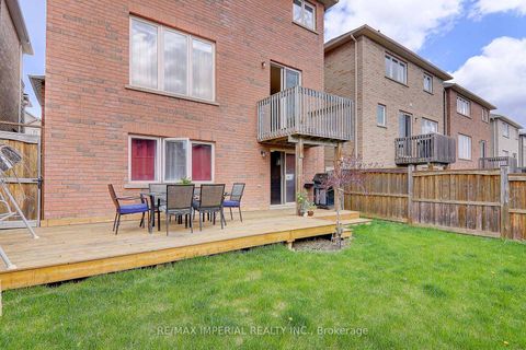 Photo 22 at 29 Mansard Drive, Jefferson, Richmond Hill