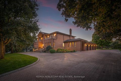 Photo 10 at 72 Balding Boulevard, East Woodbridge, Vaughan
