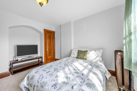 Photo 17 at 26 Maryland Boulevard, Crescent Town, Toronto
