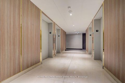 Photo 2 at 307 - 543 Richmond Street W, Waterfront Communities C1, Toronto