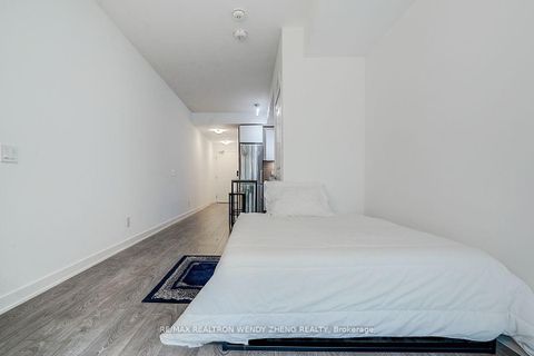 Photo 22 at 307 - 543 Richmond Street W, Waterfront Communities C1, Toronto