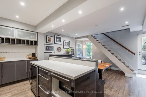 Photo 12 at 73 Berkeley Street, Moss Park, Toronto