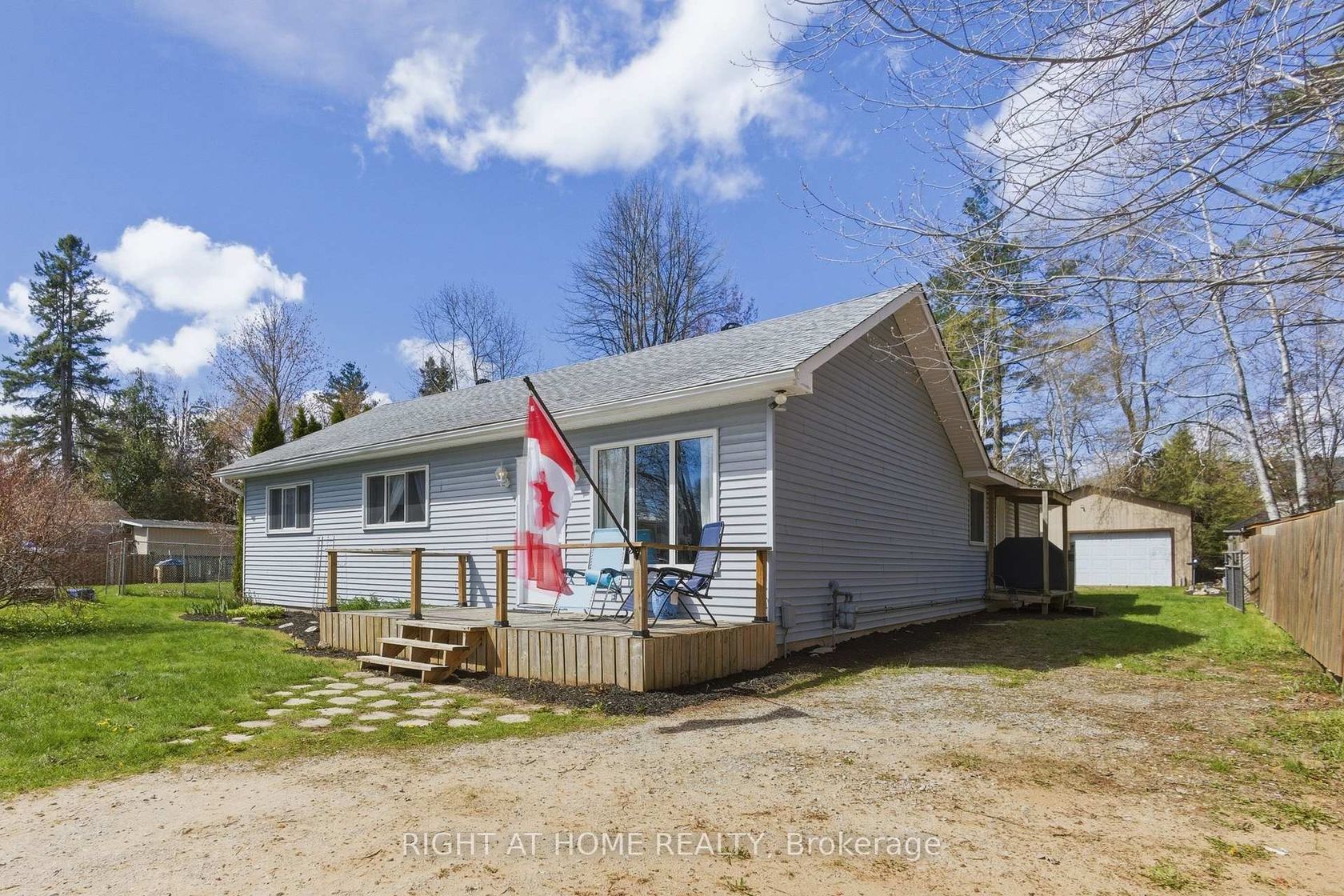 2432 Wallace Avenue, Alcona, Innisfil photo number 2