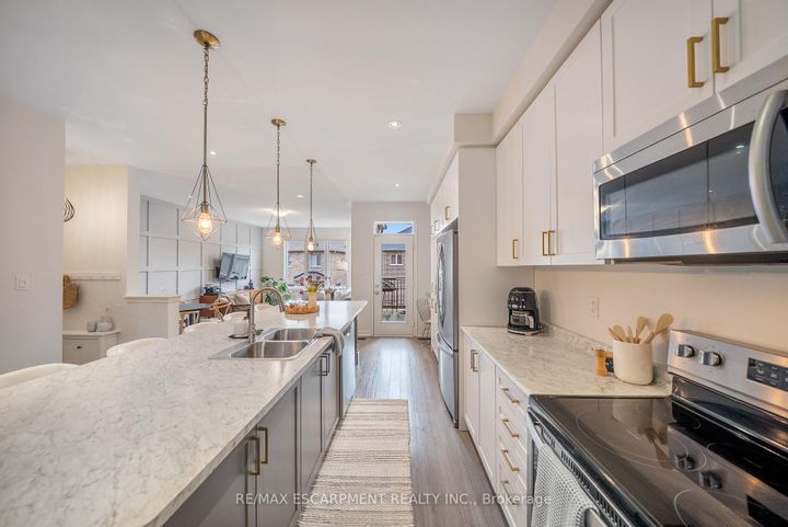 Photo 8 at 223 Skinner Road, Waterdown, Hamilton