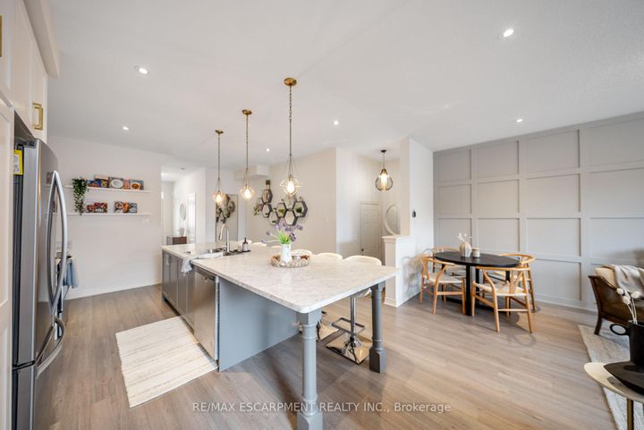 Photo 10 at 223 Skinner Road, Waterdown, Hamilton