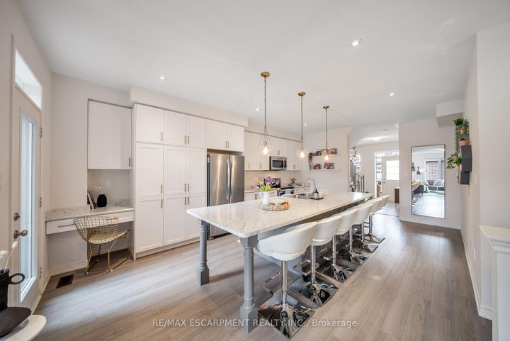 Photo 11 at 223 Skinner Road, Waterdown, Hamilton