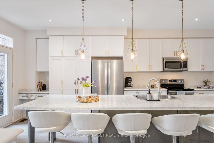 Photo 12 at 223 Skinner Road, Waterdown, Hamilton