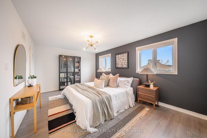 Photo 19 at 223 Skinner Road, Waterdown, Hamilton