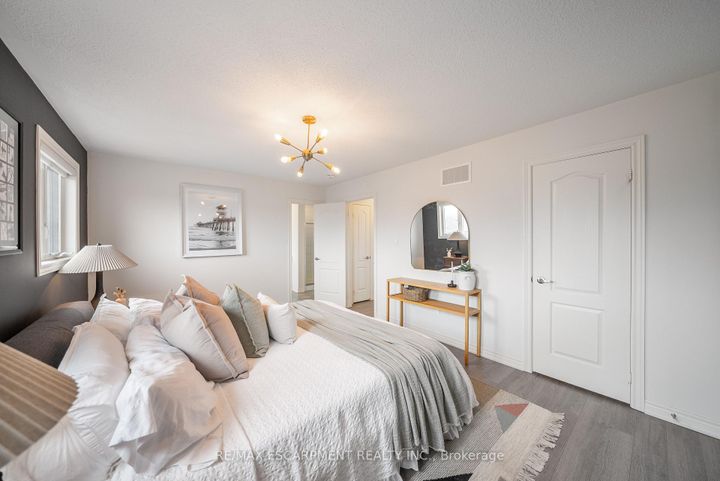Photo 21 at 223 Skinner Road, Waterdown, Hamilton