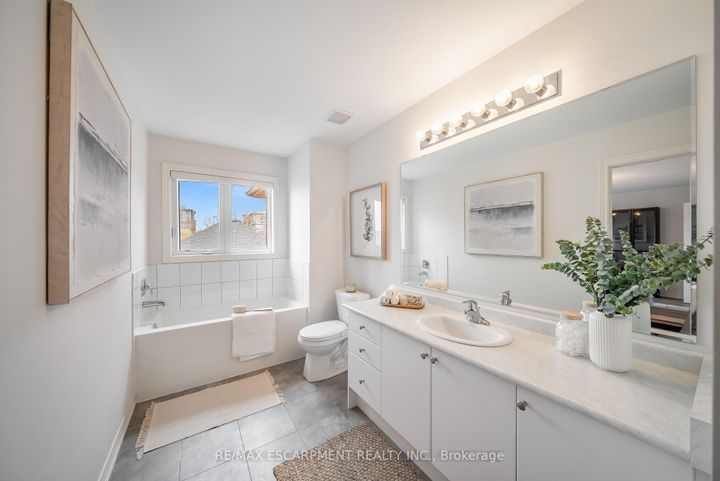 Photo 23 at 223 Skinner Road, Waterdown, Hamilton