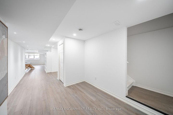 Photo 30 at 223 Skinner Road, Waterdown, Hamilton
