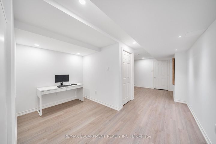 Photo 31 at 223 Skinner Road, Waterdown, Hamilton