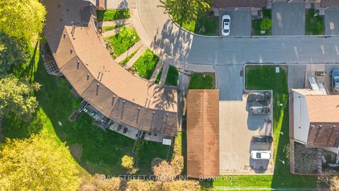 Photo 5 at 58 Yellow birchway, Hillcrest Village, Toronto