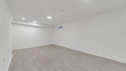 Photo 34 at 58 Yellow birchway, Hillcrest Village, Toronto