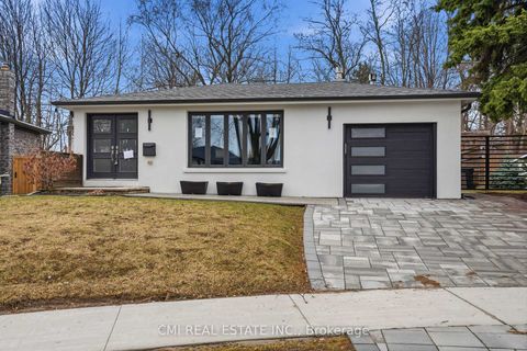 Photo 2 at 23 Logstone Crescent, Morningside, Toronto