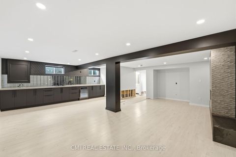 Photo 26 at 23 Logstone Crescent, Morningside, Toronto