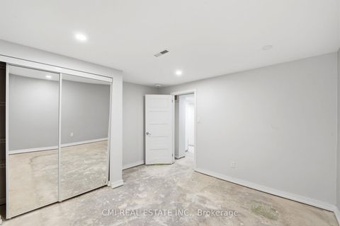 Photo 31 at 23 Logstone Crescent, Morningside, Toronto