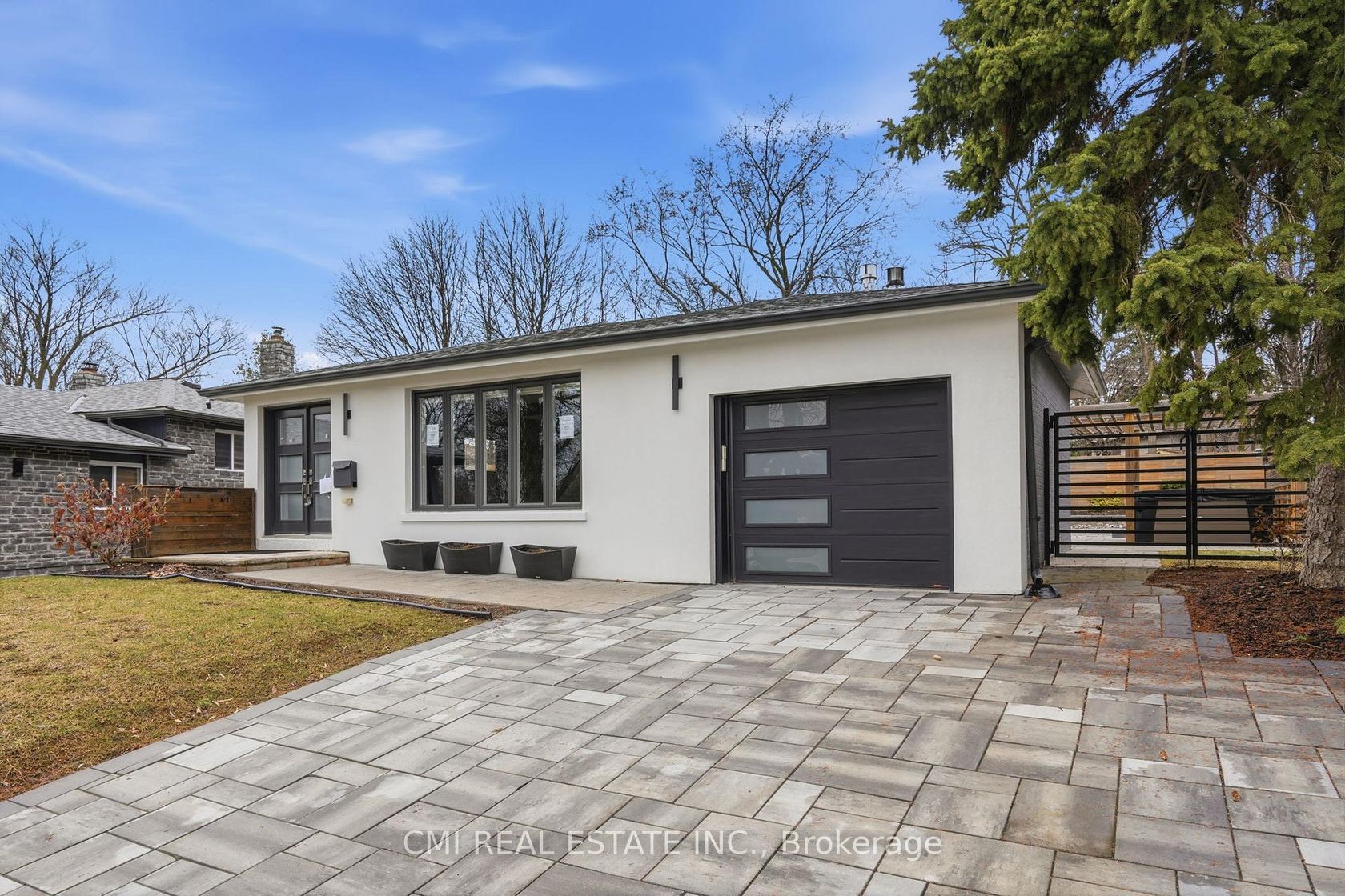 23 Logstone Crescent, Morningside, Toronto photo 4