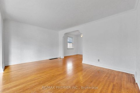 Photo 5 at 89 Burncrest Drive, Nortown, Toronto