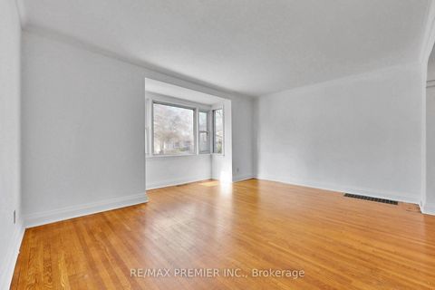 Photo 6 at 89 Burncrest Drive, Nortown, Toronto