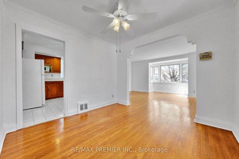 Photo 11 at 89 Burncrest Drive, Nortown, Toronto